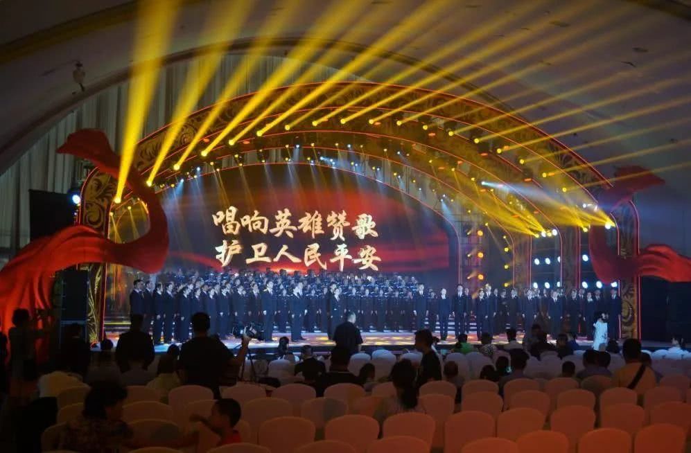 全国政法干警感人故事集中亮相青岛，他即将感动全国